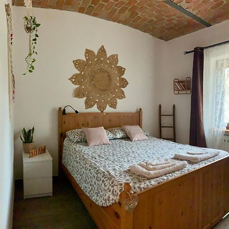 La Casa Rosa Apartment Piobesi d'Alba ภายนอก รูปภาพ